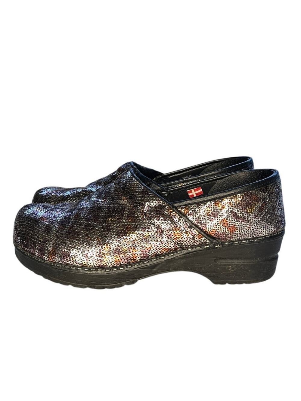 Womens Sanita Comfort Slip-On Nursing Professional Sequin Clogs SZ 9.5 Silver